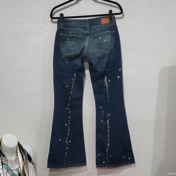 BKE Y2K Low Rise Boot Cut Star Jeans with Cool Bleach Splatters Size 26 or 2 - Picture 4 of 10